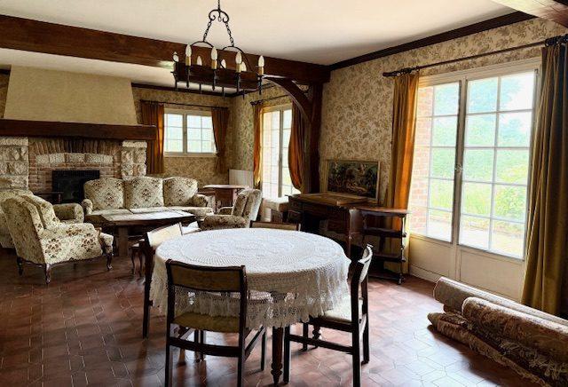 Maison ancienne - 220 m² - 12 pièces