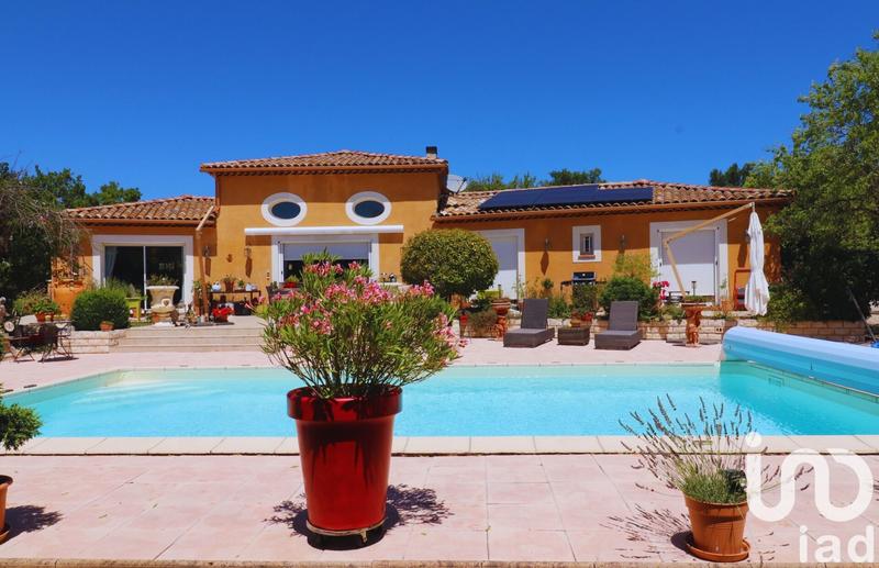 Maison - 196 m² - 7 pièces