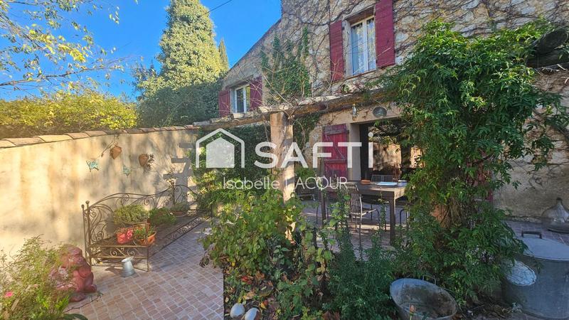 Maison - 284 m² - 9 pièces
