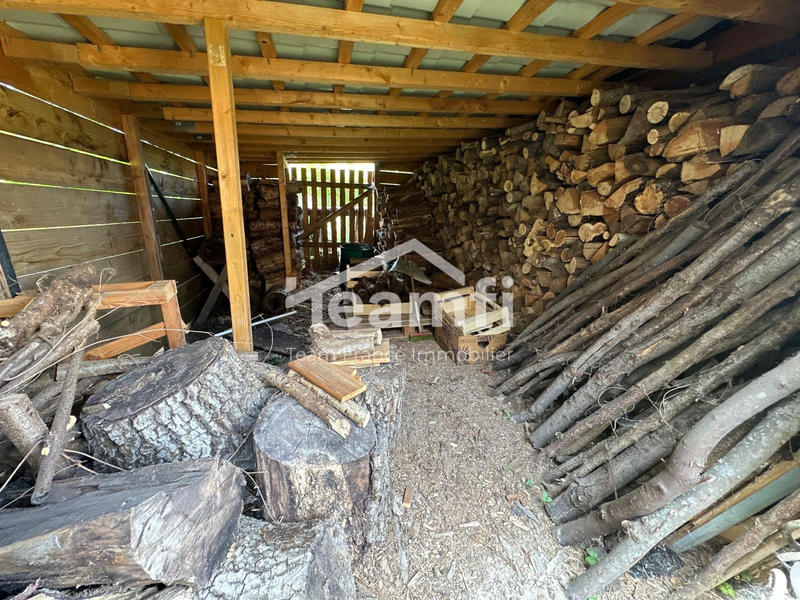 Maison - 181 m² - 7 pièces