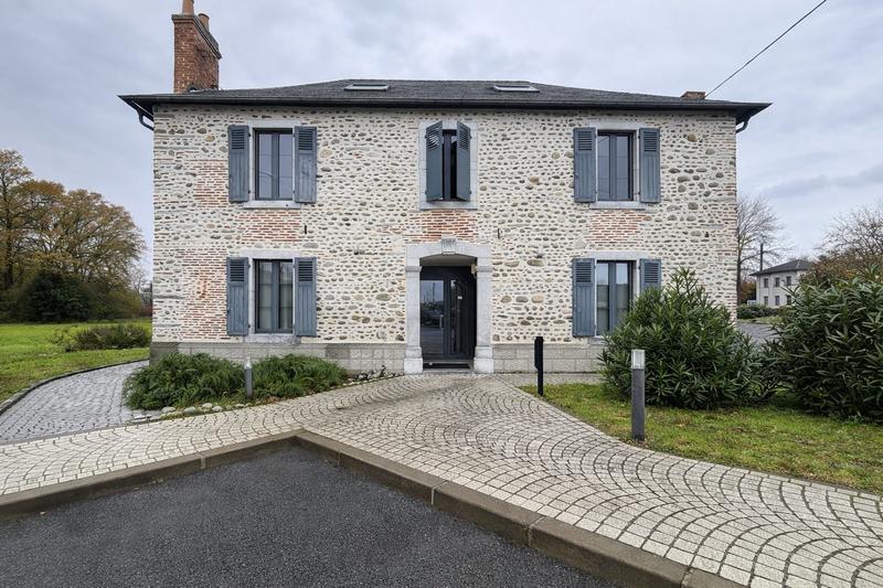 Local commercial - 630 m²