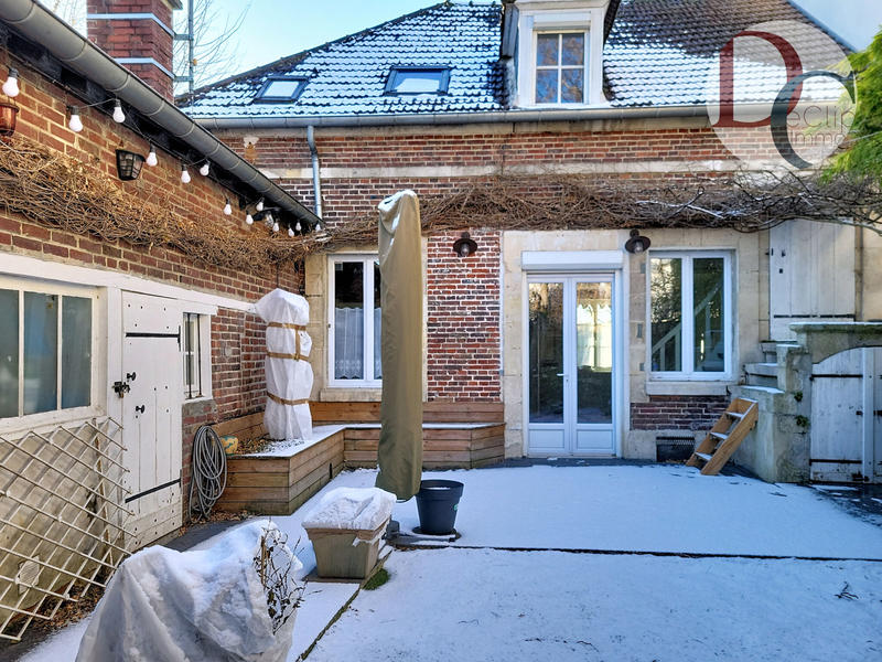 Maison - 95 m² - 5 pièces