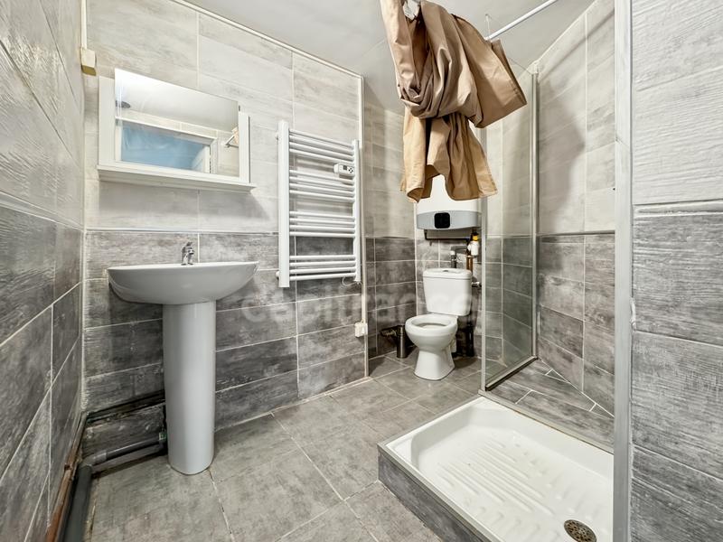 Immeuble - 290 m² - 13 pièces