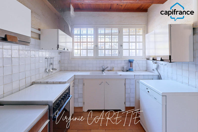 Maison - 317 m² - 9 pièces