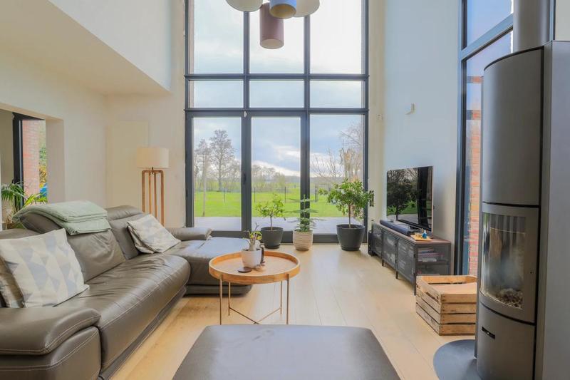 Maison - 170 m² - 5 pièces