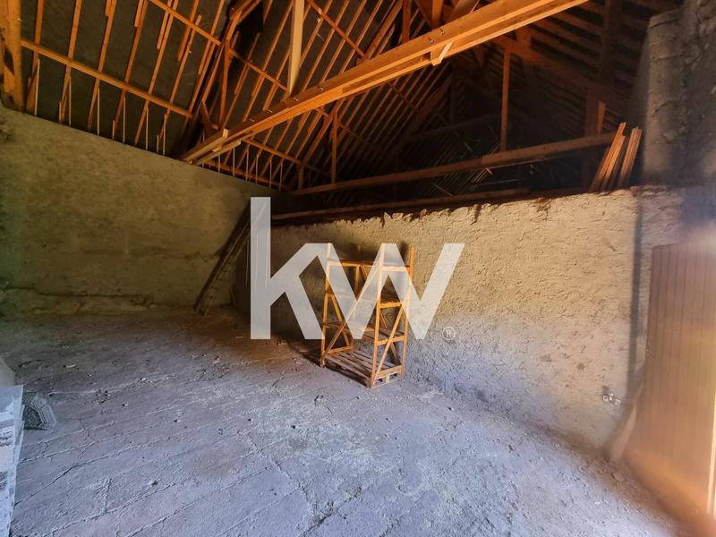 Maison - 236 m² - 7 pièces