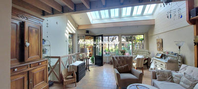 Maison - 141 m² - 8 pièces