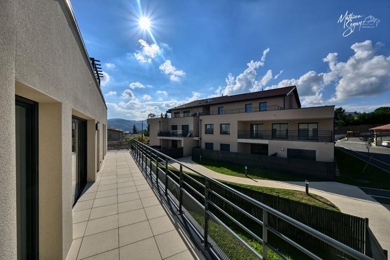 Appartement - 91 m² - 4 pièces