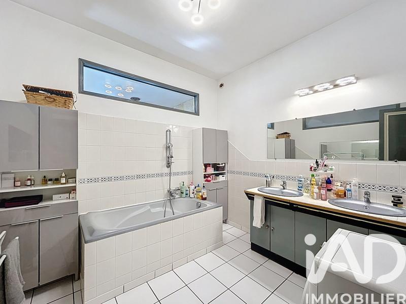 Appartement - 119 m² - 4 pièces