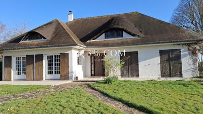 Pavillon - 185 m² - 8 pièces