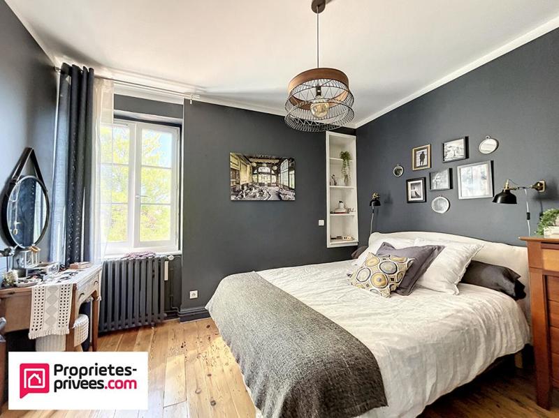 Maison - 200 m² - 5 pièces