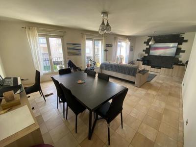 Appartement - 75 m² - 3 pièces