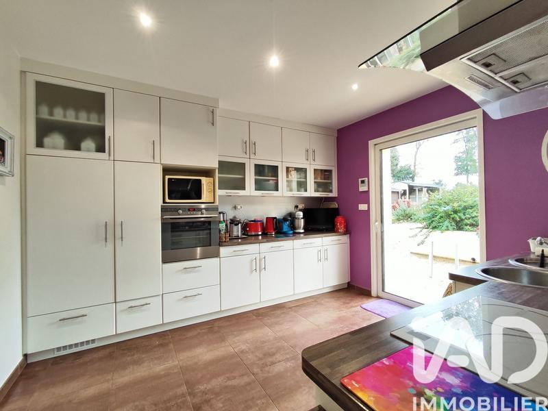 Maison - 206 m² - 8 pièces