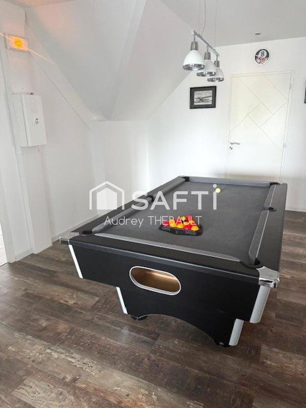 Maison - 365 m² - 10 pièces