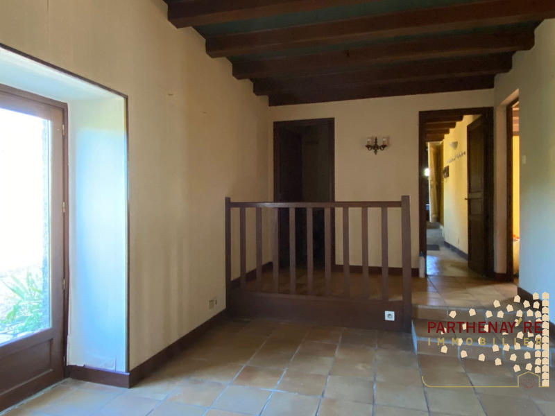 Maison - 205 m² - 5 pièces