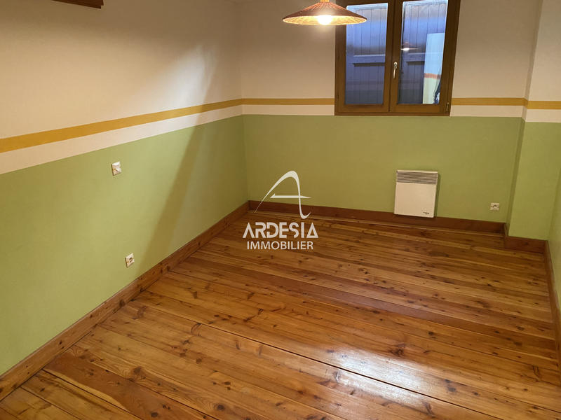 Maison - 180 m² - 9 pièces