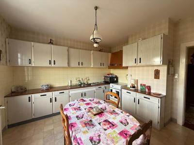 Maison - 171 m² - 7 pièces