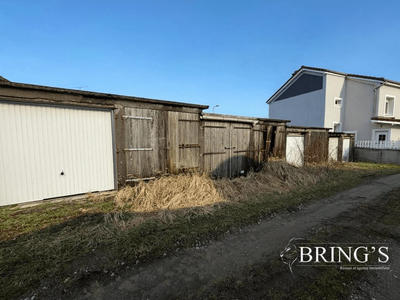 Parking / Garage - 16 m²