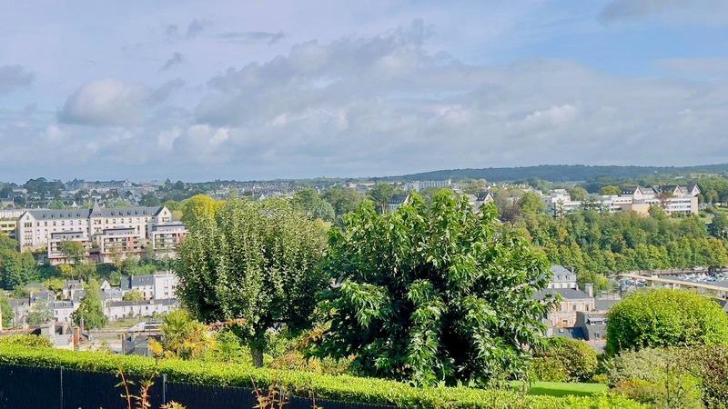 Maison - 152 m² - 8 pièces