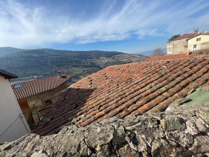 Maison - 300 m² - 4 pièces