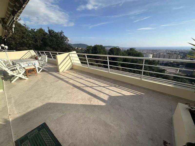 Appartement - 92 m² - 3 pièces