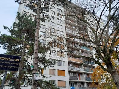 Appartement - 102 m² - 5 pièces