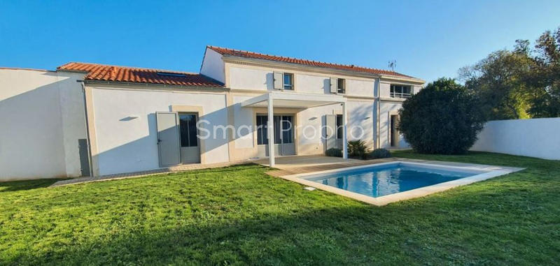 Maison - 162 m² - 6 pièces