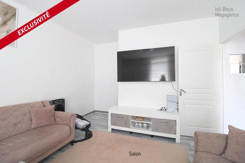 Maison - 137 m² - 6 pièces