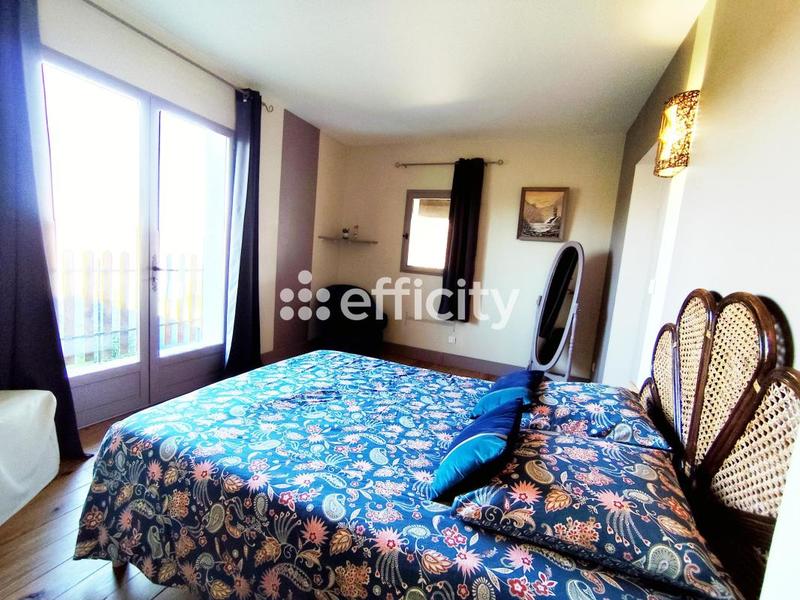 Maison - 187 m² - 8 pièces