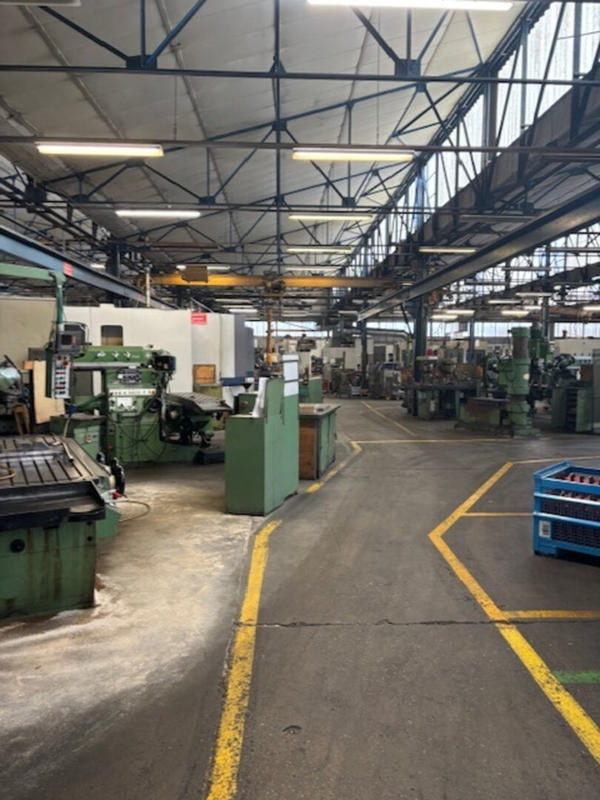 Local d'activité / Entrepôt - 4 600 m²