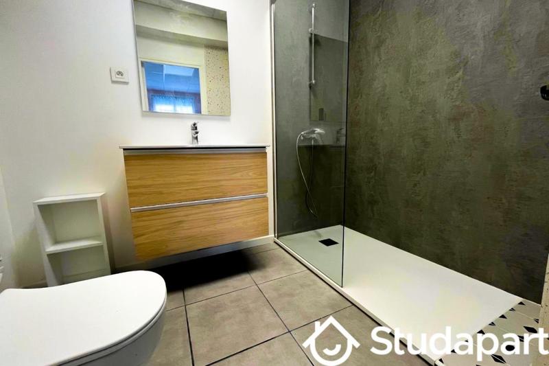 Chambre - 15 m² - 1 pièce