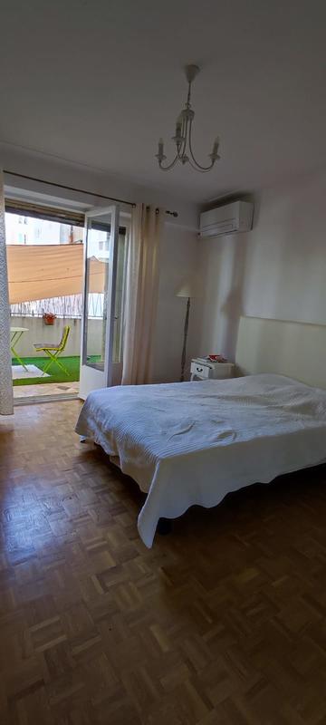 Appartement - 82 m² - 3 pièces