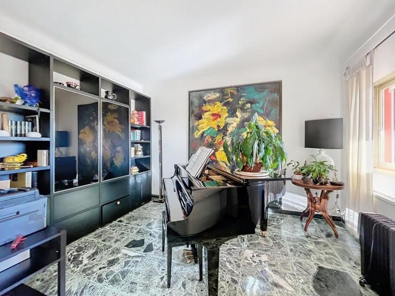 Propriété - 232 m² - 7 pièces