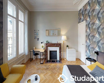 Chambre - 70 m² - 1 pièce