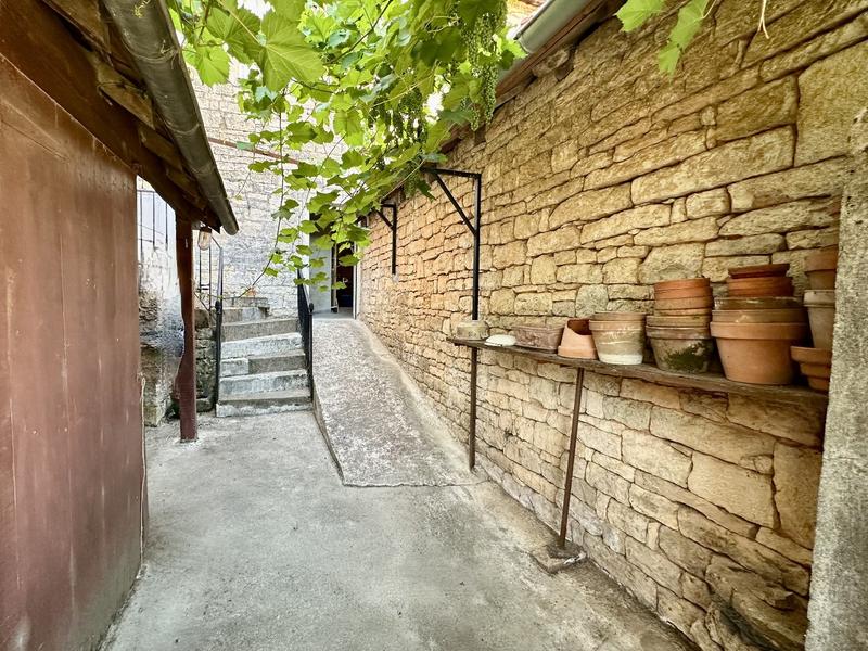 Maison - 154 m² - 9 pièces