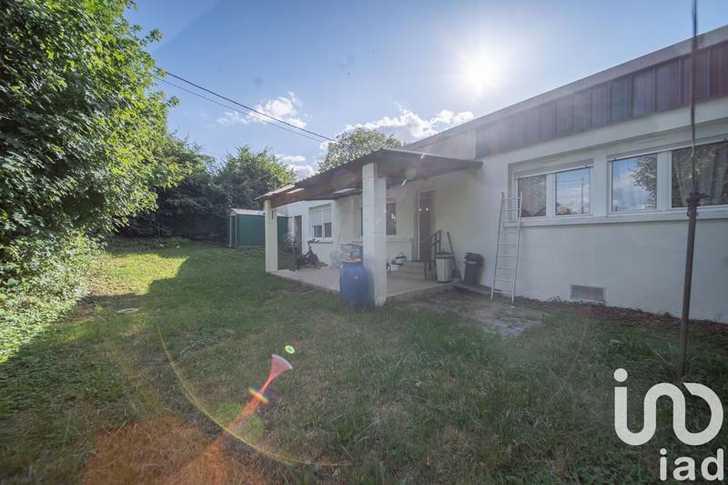 Maison - 90 m² - 5 pièces