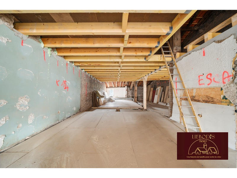 Maison de village - 230 m² - 2 pièces