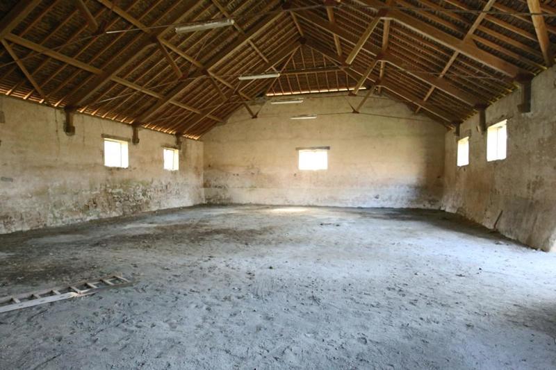 Château - 1 500 m² - 40 pièces