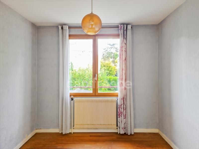 Maison - 93 m² - 5 pièces