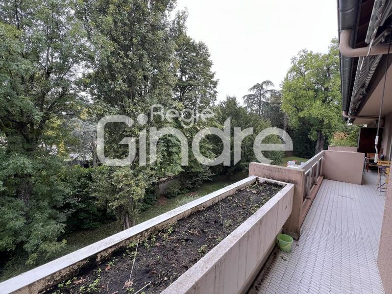 Appartement - 93 m² - 4 pièces