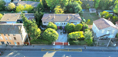 Maison - 335 m² - 15 pièces