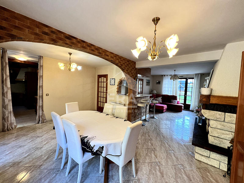 Maison - 141 m² - 7 pièces