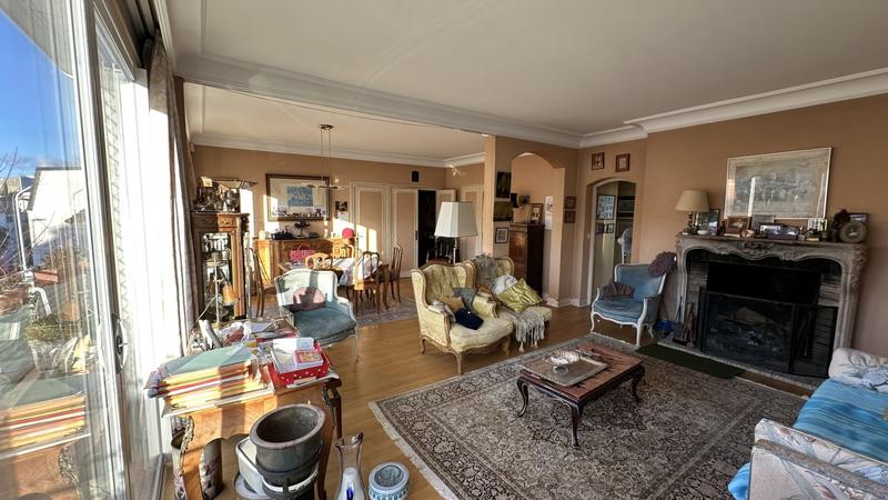 Appartement - 120 m² - 5 pièces