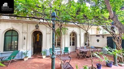 Demeure - 300 m² - 11 pièces