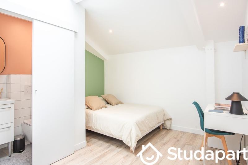 Chambre - 14 m² - 1 pièce