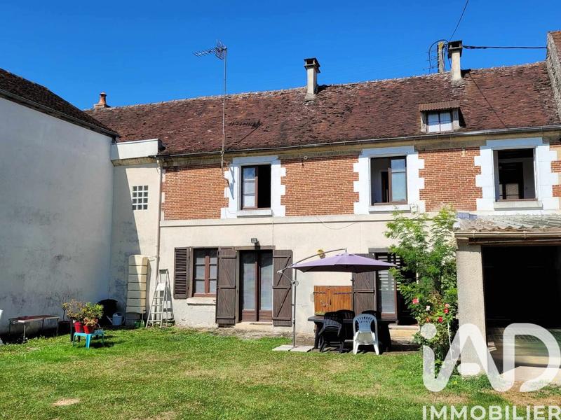 Maison - 99 m² - 5 pièces