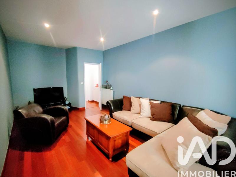 Maison - 285 m² - 9 pièces