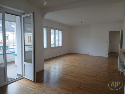 Appartement - 102 m² - 4 pièces