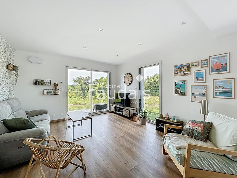 Maison - 121 m² - 6 pièces