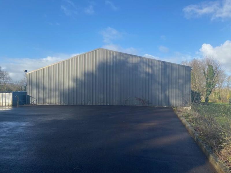 Local d'activité / Entrepôt - 1 000 m² - 1 pièce